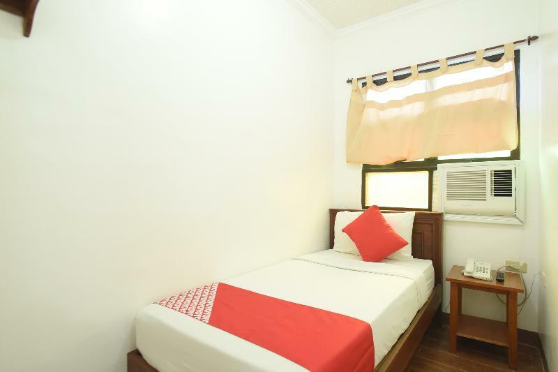 Reddoorz Plus At Balai Sofia Bed & Breakfast Batangas Talisay  Extérieur photo